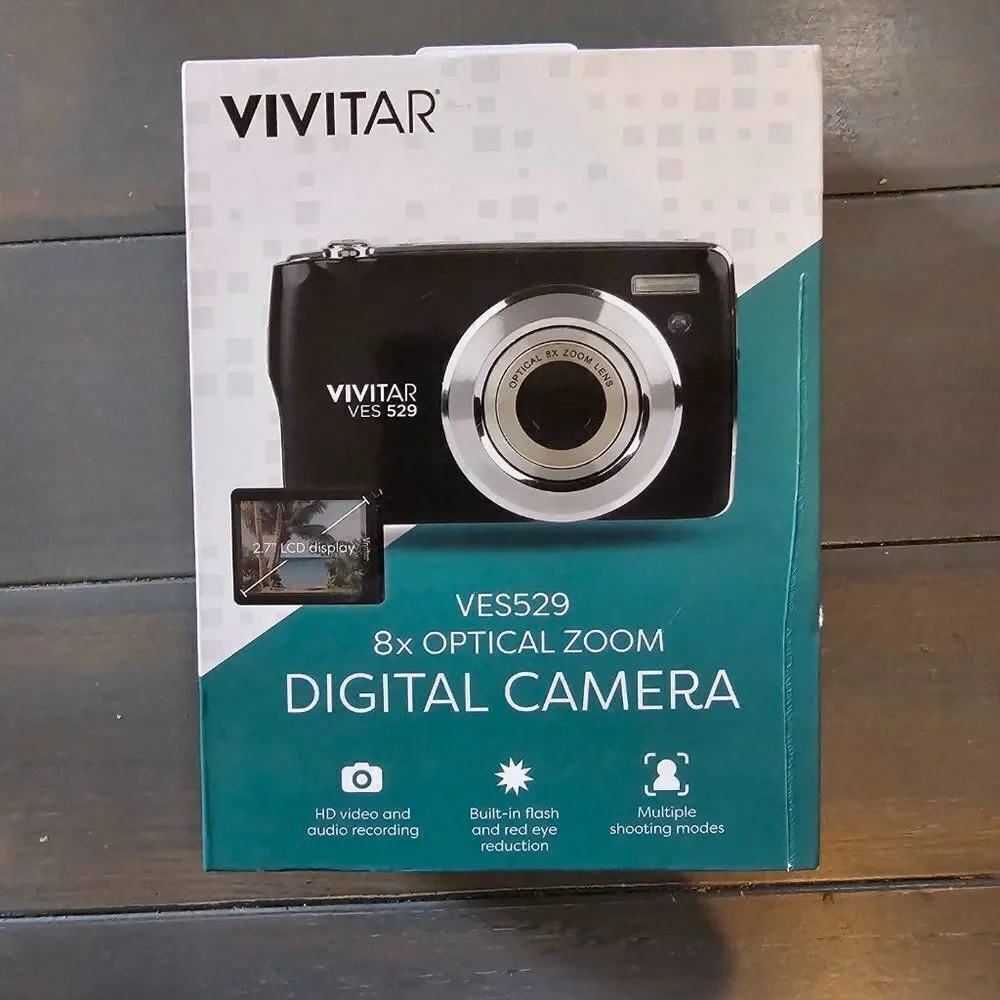 Vivitar VES-529 Black 8X Optical Zoom Digital Camera
